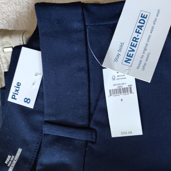 NWT OLD NAVY HIGH WAIST PIXIE SKINNY ANKLE. NAVY 8 - Picture 9 of 10